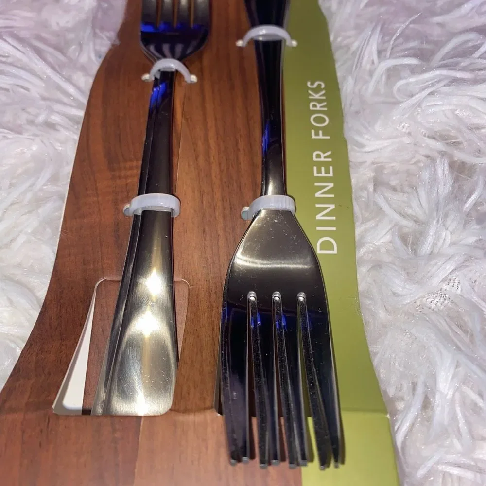 *NIB* Dash of That (4) Silver Dinner Forks, Stainless Steel
